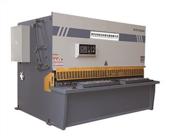 剪板機操作人員日常如何正確保養(yǎng)使用